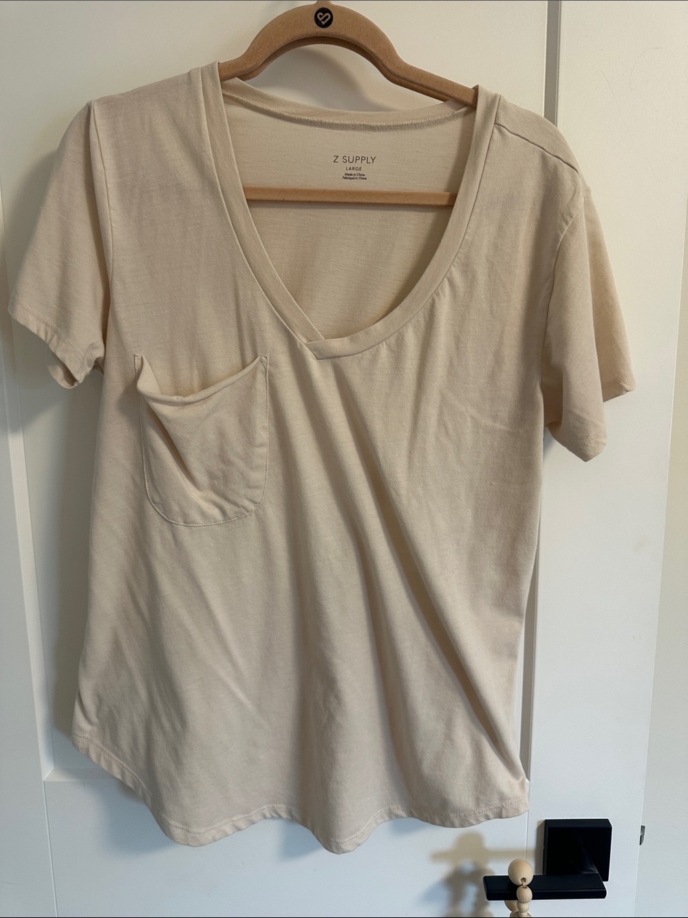 Z Supply Neutral Cream V-Neck Pocket Tee